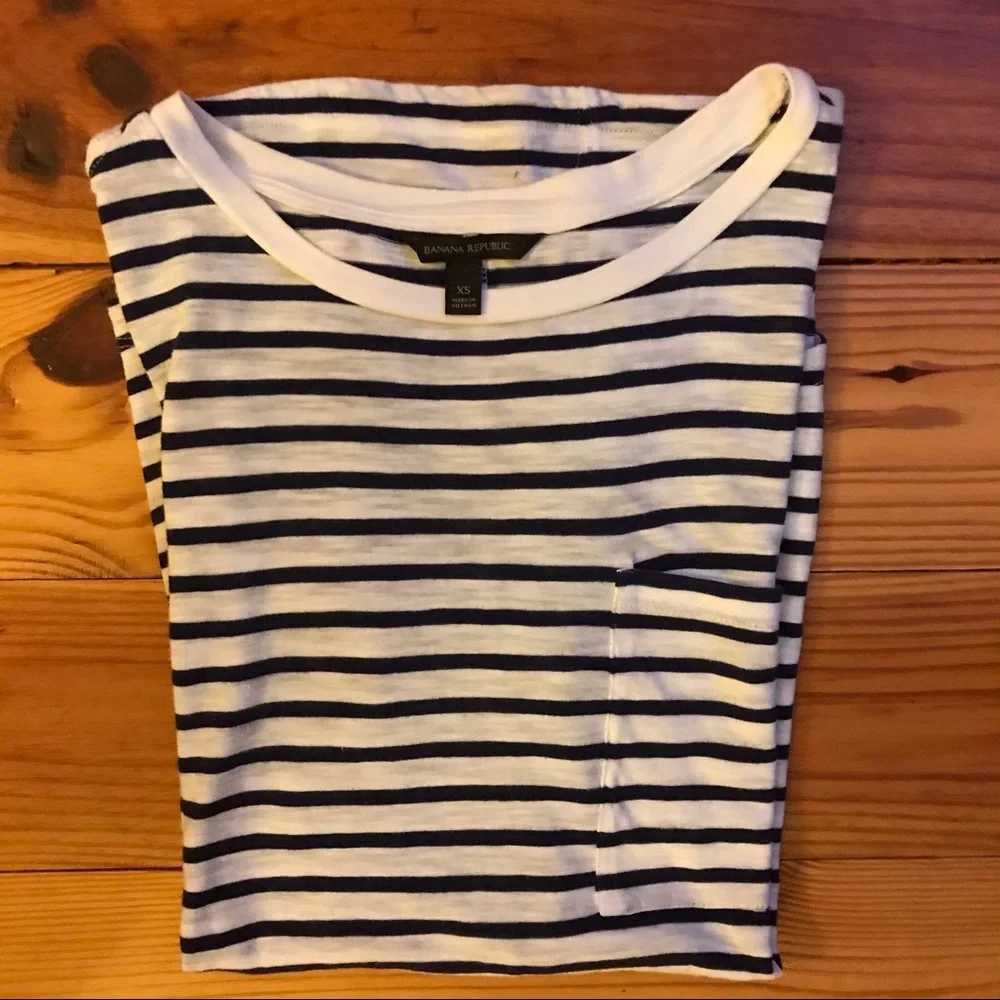 Banana Republic Navy White Striped Relaxed Crew Neck Tee, EUC, XS - Picture 12 of 12